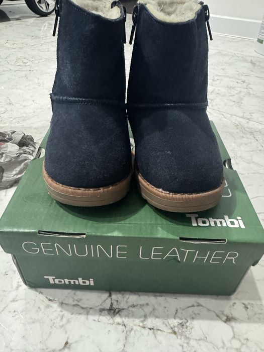 Продам Детские угги натуралки