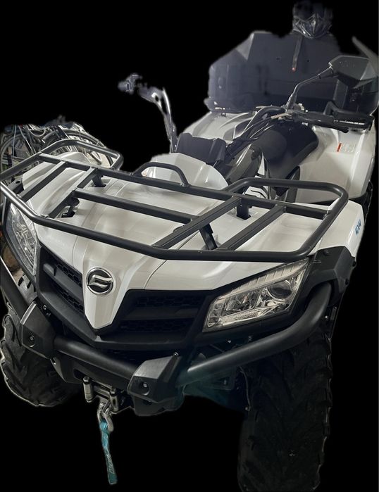 ATV CFMOTO 2017 4x4 cu troliu – stare foarte bună