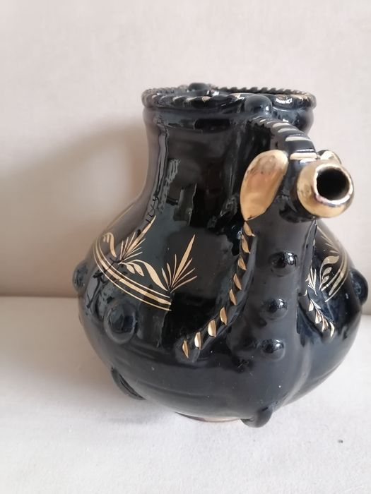 Автентична амфора тип кана