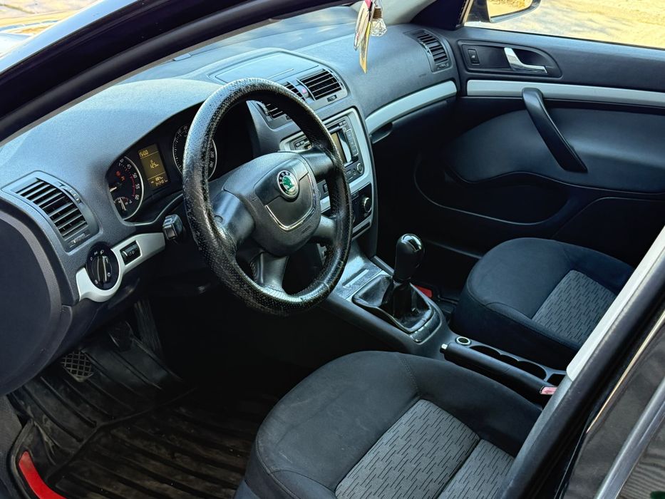 SKODA Octavia 2010 — imagine 4
