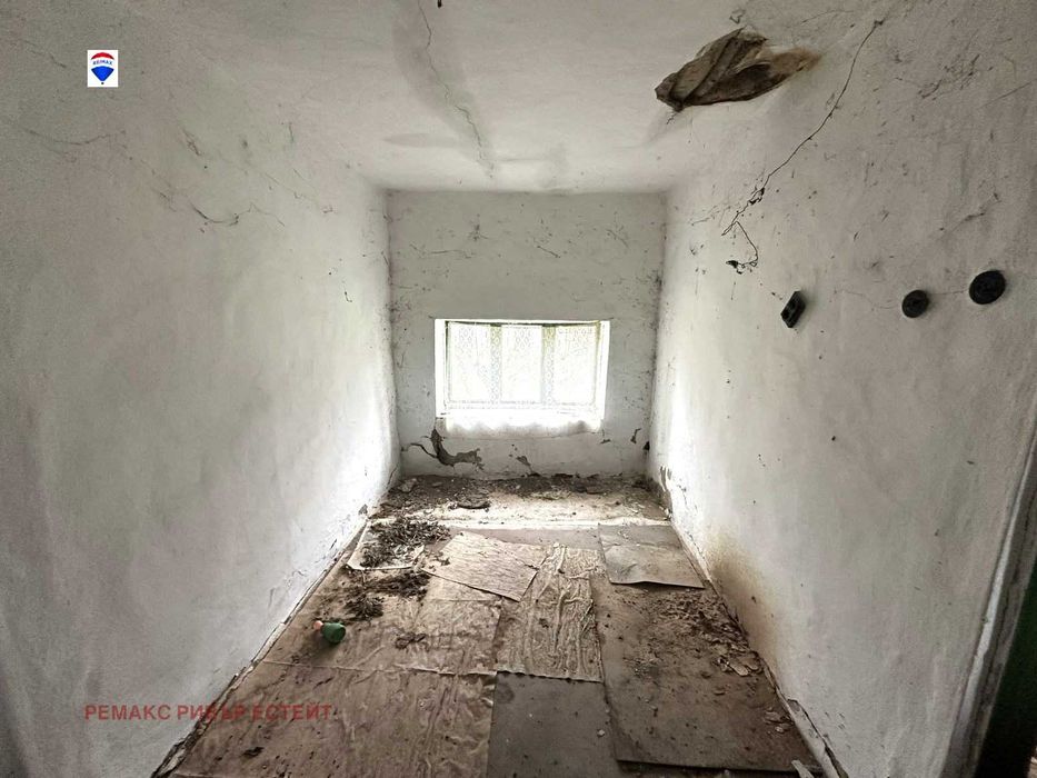 Продава се Къща в с. Горно Абланово, Област Русе - 70 кв.м за 87 €/кв.м - Снимка #6