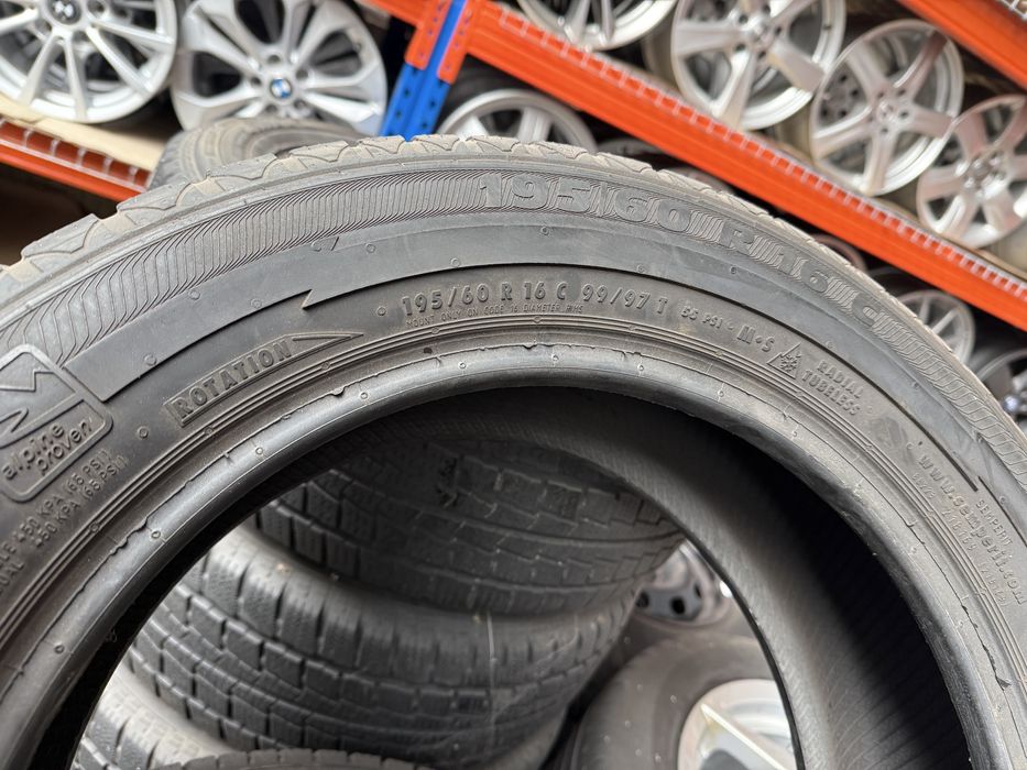 2x Anvelope Iarna 195/60 R16C - Semperit Van Grip 2