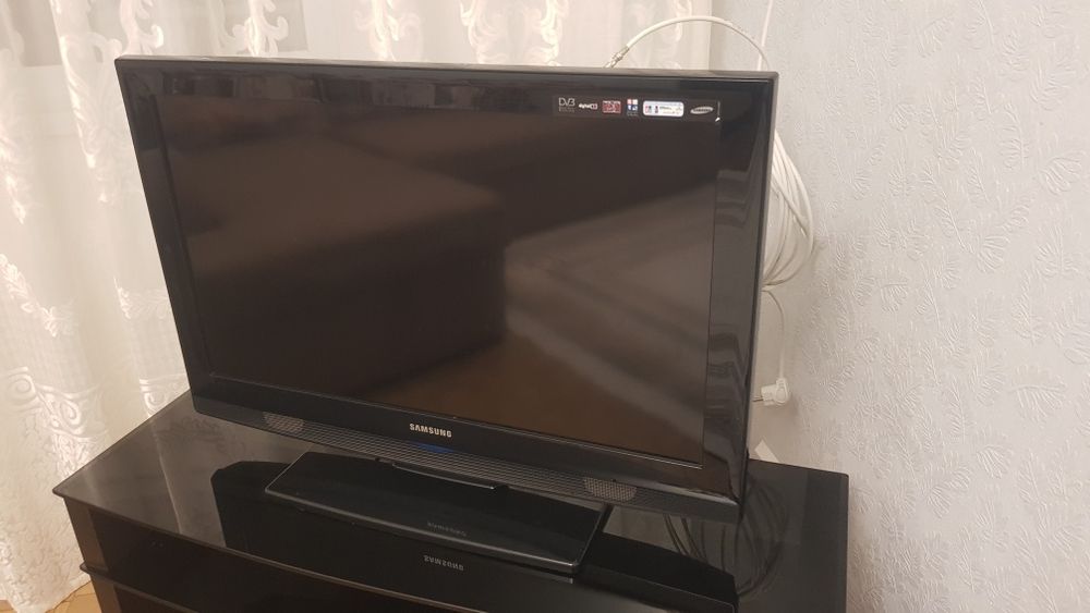 Телевизор Самсунг 32"
