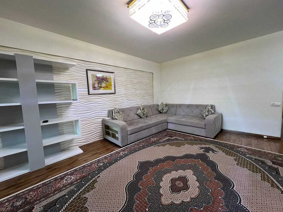 Сдаётся квартира с авторским ремонтом на Мирабаде, ор-р: ЦУМ