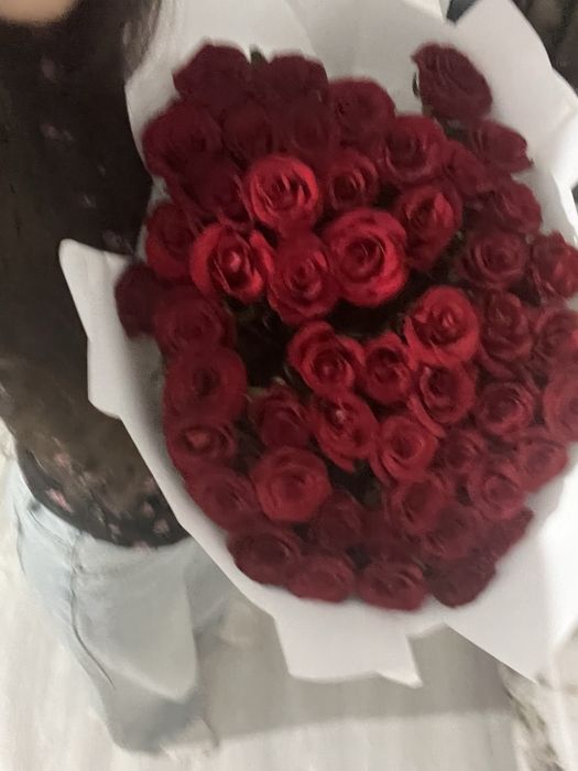 Букет из 51 красной розы.