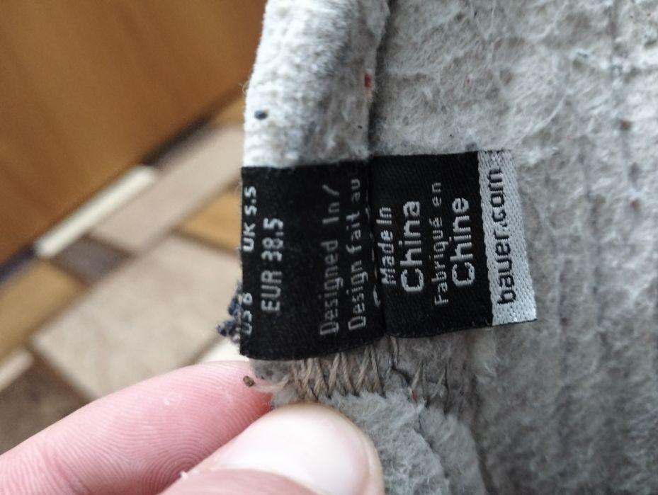 Продам проф.коньки Bauer APX2