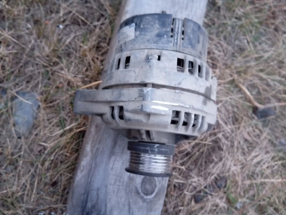 Продам запчасти на ВАЗ стартера генераторы