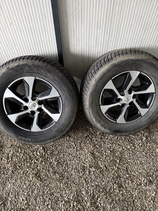 Оригинални джанти за Тойота Хайлукс 17 цола пефектно състояние