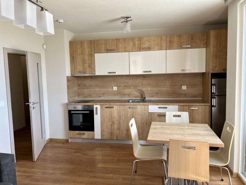 Дава се под наем Двустаен апартамент в София, Обеля 2 - 60 кв.м за 598.23 € - Снимка #2