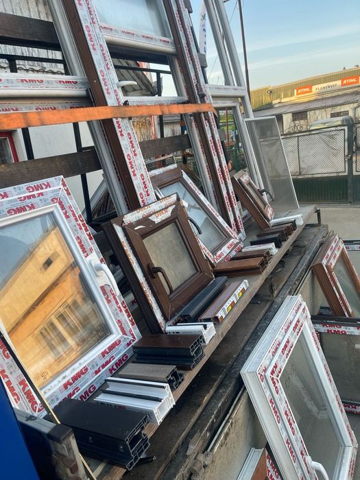 Vând geamuri și uși de termopan noi și second hand