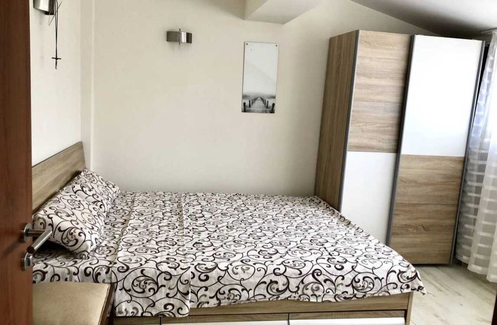 Дава се под наем Двустаен апартамент в Бургас, Център - 68 кв.м за 240 € - Снимка #6