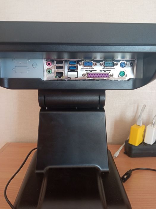 Моноблок 15" 4 ядерный 4gb ОЗУ SSD