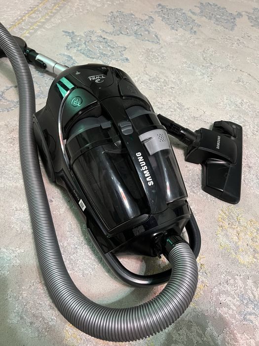 Plisos sotiladi Samsung