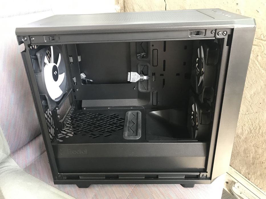 Кутия за компютър Fractal design Meshify nano2 ITX