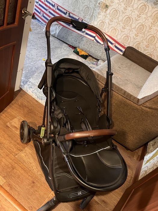 Коляска Новый