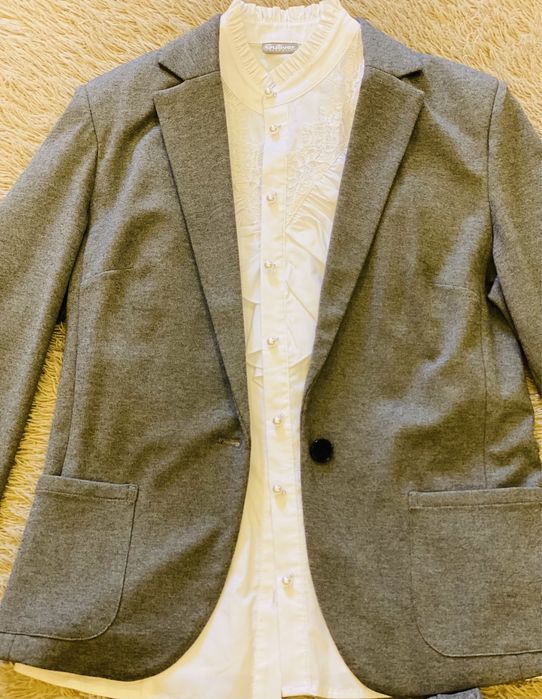 Продам детский комплект одежды