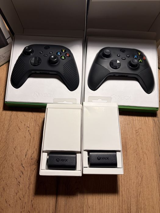 Продаю 2 оригинальных геймпада Xbox (Series X/S)