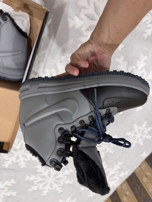 Зимние кроссовки