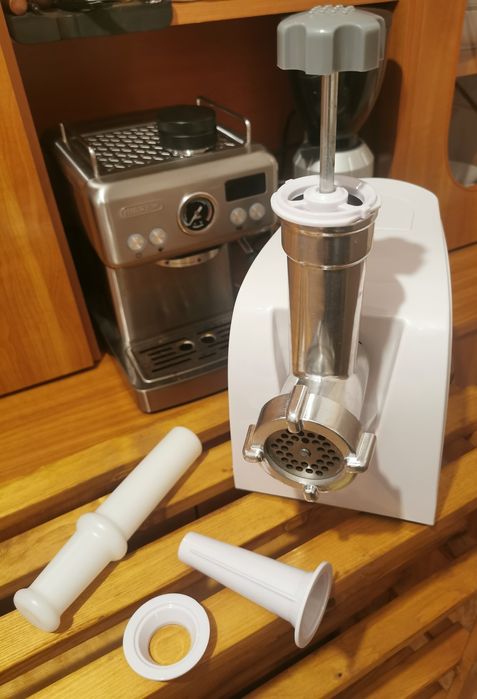 Grinder Masina tocat carne si facut carnati