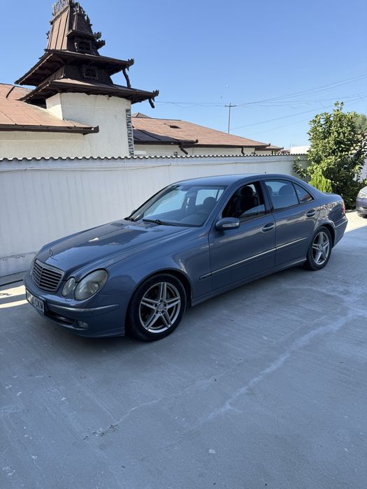 Mercedes Eclass e320 benzina