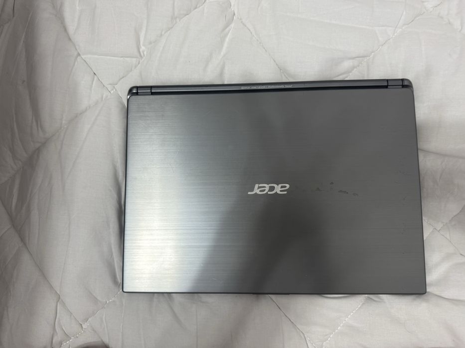 Vand laptopuri in stare buna