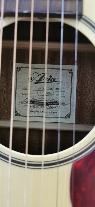 Aria 101CE MTN - электроакустическая гитара