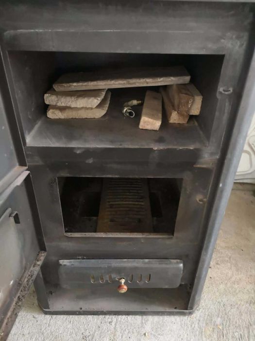 Камина PRITY с водна риза и фурна