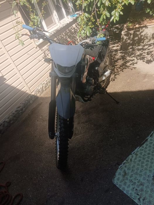 Продам мотоцикл эндуро