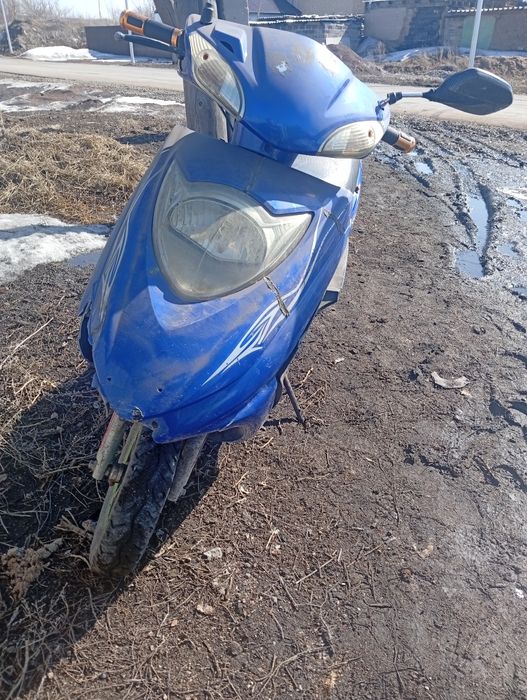 Продам скутер  на ходу
