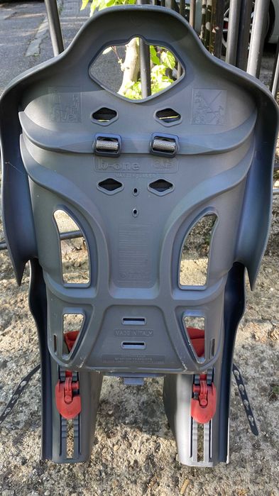 1 детски велосипед, 2 за възрастни и детско столче за колело