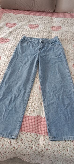 Продам  джинсы женские