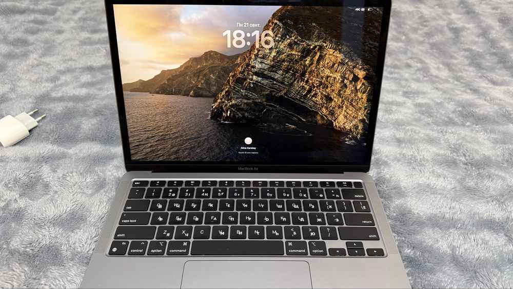 MacBook Air M1, 2020
