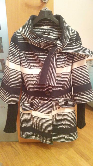 Сиво бяло палто 36 номер