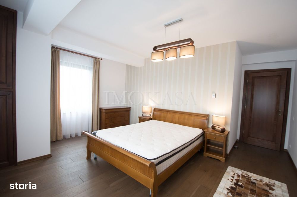 Apartament 3 camere , 97 mp, cu vedere spre Parcul Sub Arini