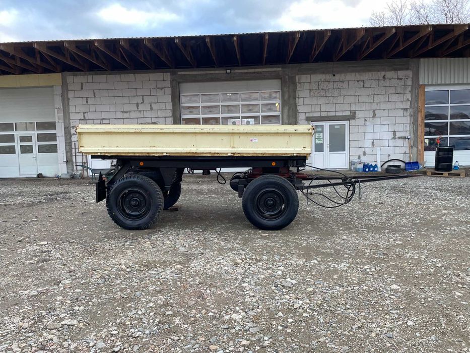 Remorca basculabila pe 3 parti Unnsin 5,5 t