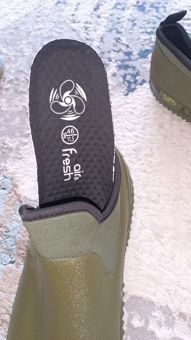 Прорезиненные ботинки