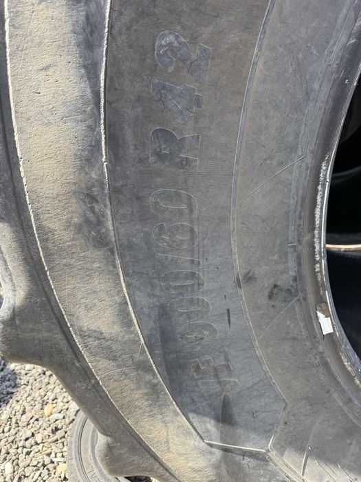 900/60r42 michelin anvelope