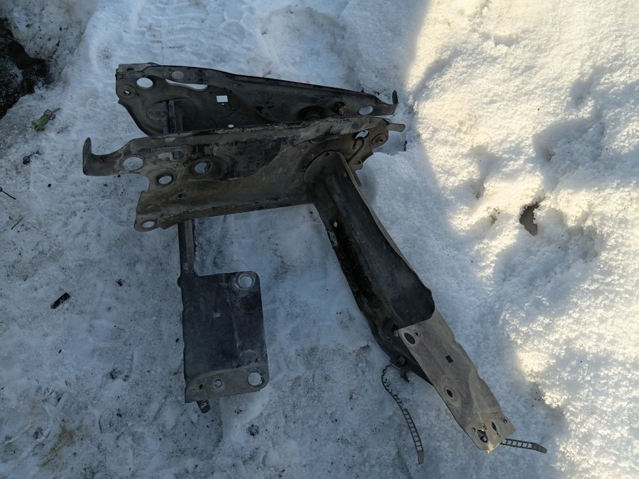 Продам запчасти на ауди б 3