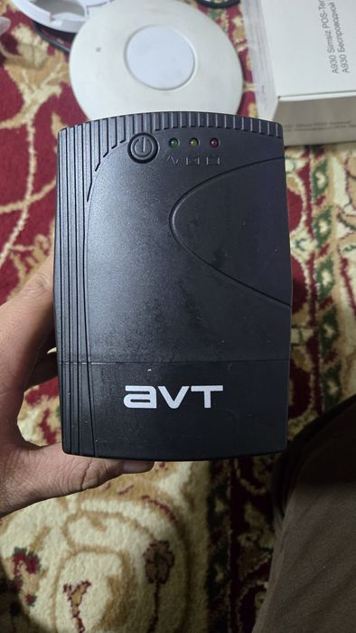 Источник бесперебойного питания UPS AVT-600 AVR