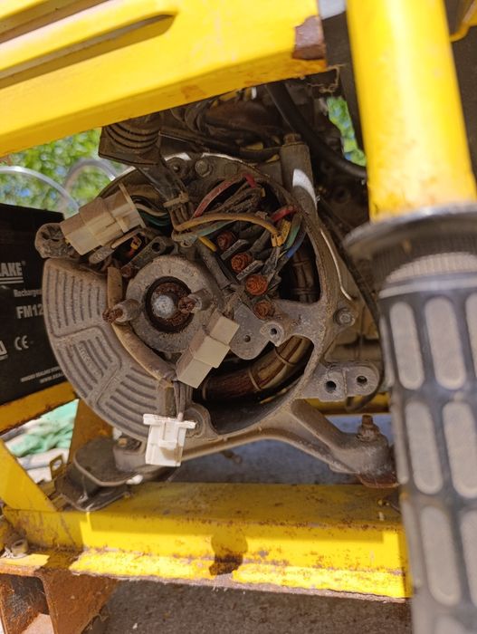 Generator de curent electric Diesel defect