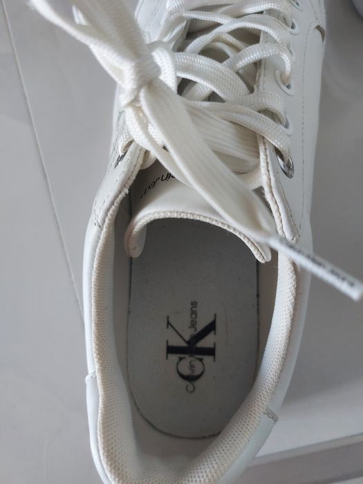 Pantofi de piele