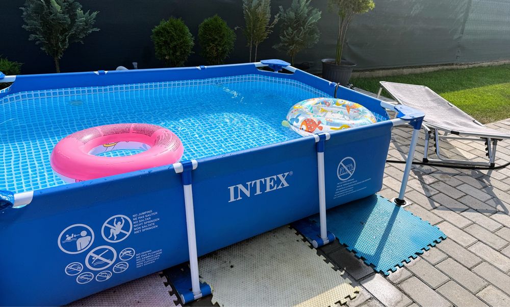 Piscina aparenta INTEX