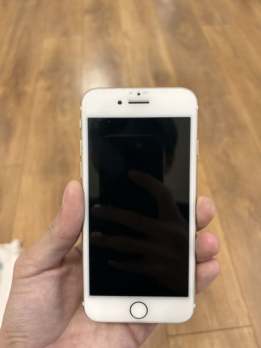 Продам айфон 7 32 гб