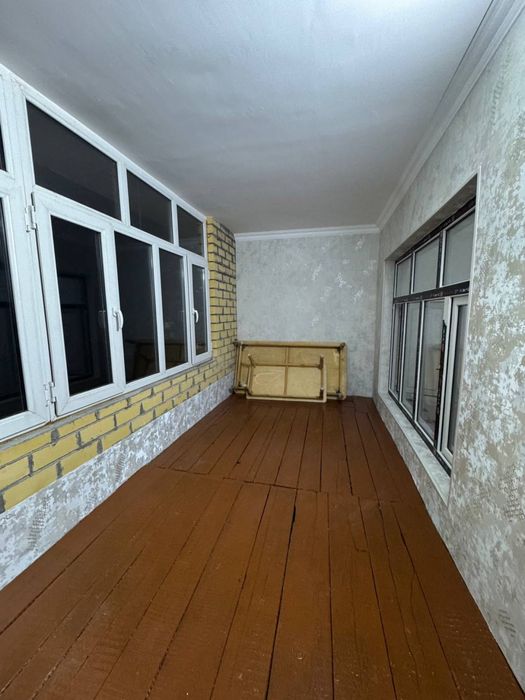 Сотилади 3/4/4 Коракамиш 2/4