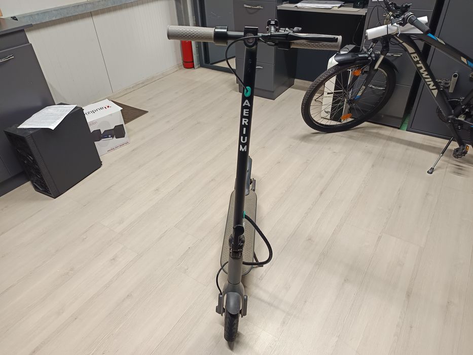 Amanet ozana vinde trotineta electrica 250w