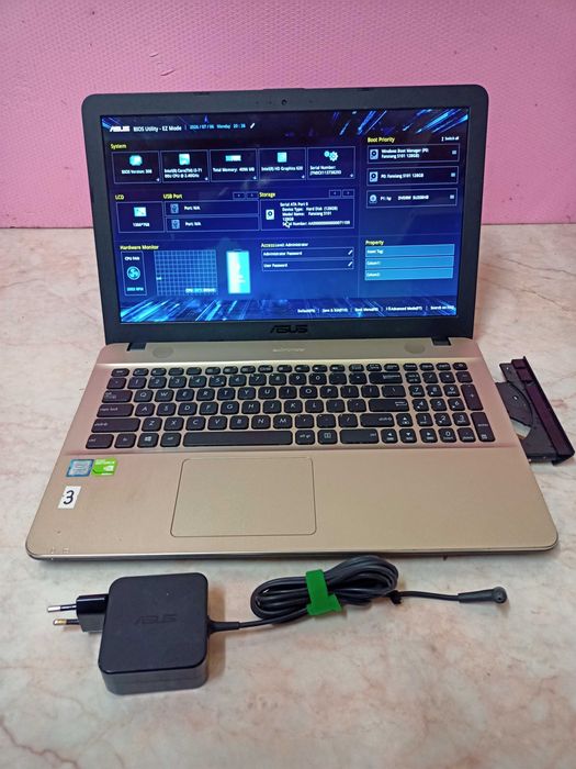Laptopuri i3 - i5 foarte bune și ieftine