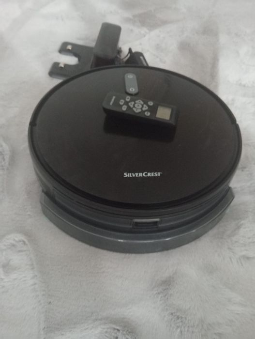 Aspirator robot ca nou