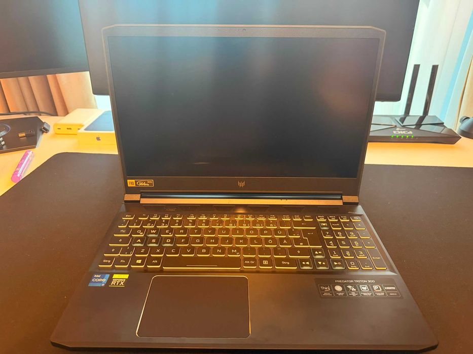 Laptop Gaming Acer Predator Triton 300 i7-11800H RTX 3060 16GB 144Hz – stare excelentă