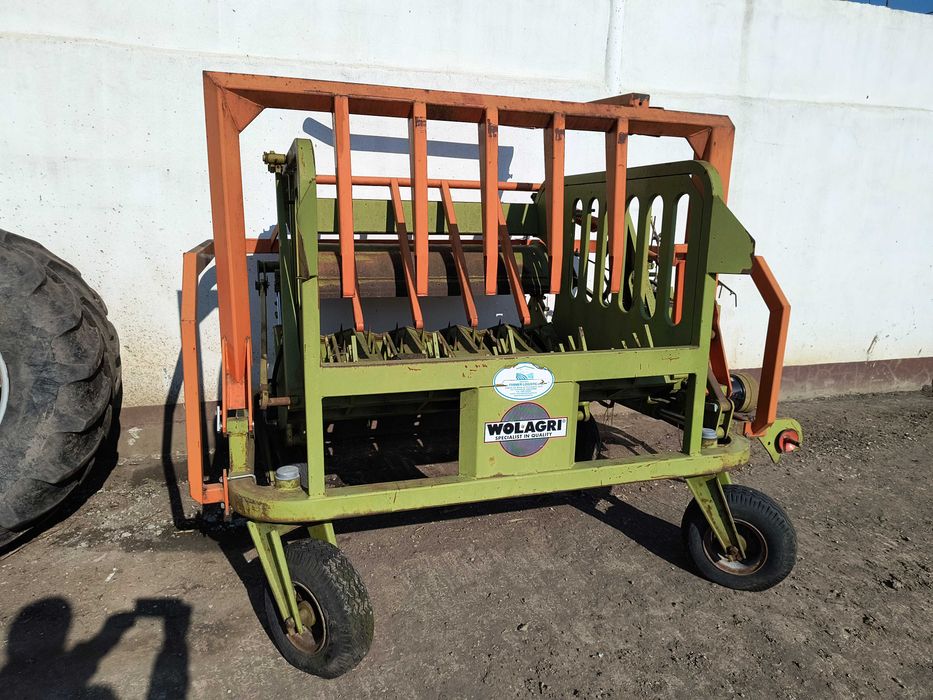 Taietor/ desfasurator/feliator baloti pentru zootehnie animale Wolagri