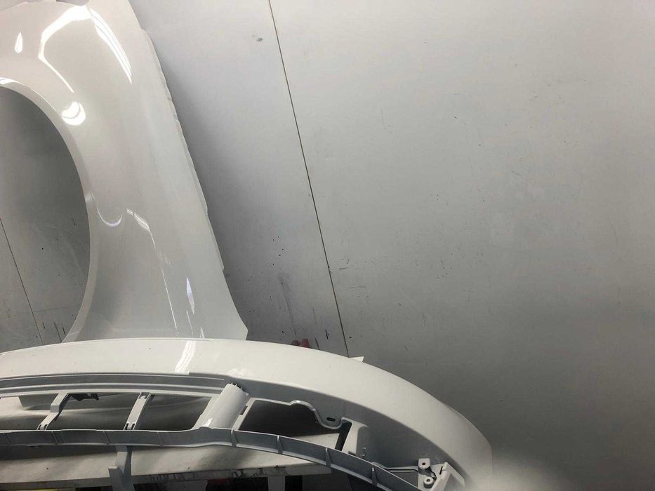 Bara & Aripa Fata Stanga Audi A4 B6 An 2000-2004 (LY9H (Alb))